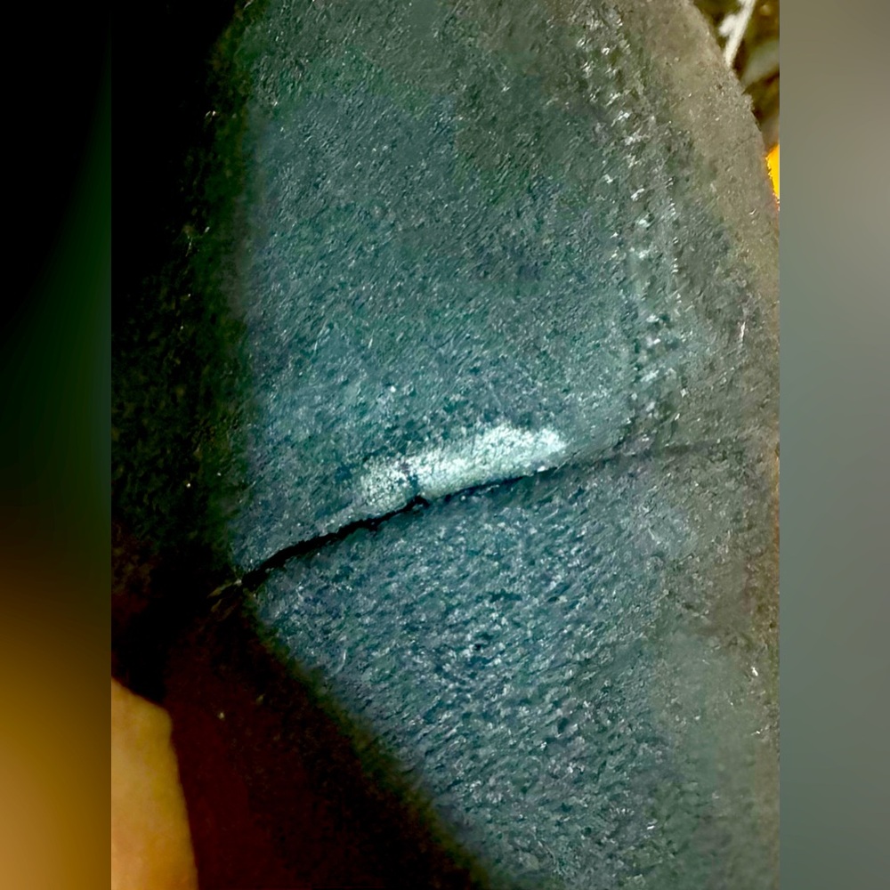 Over the knee or mid-thigh boots. - Picture 5 of 5